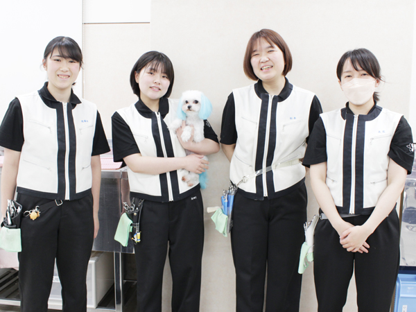 夜間部２年生のカラーリング実習♪